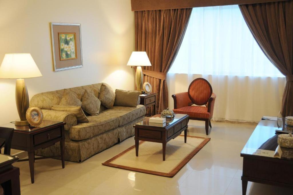 Clifton International Hotel Эль-Фуджайра Экстерьер фото