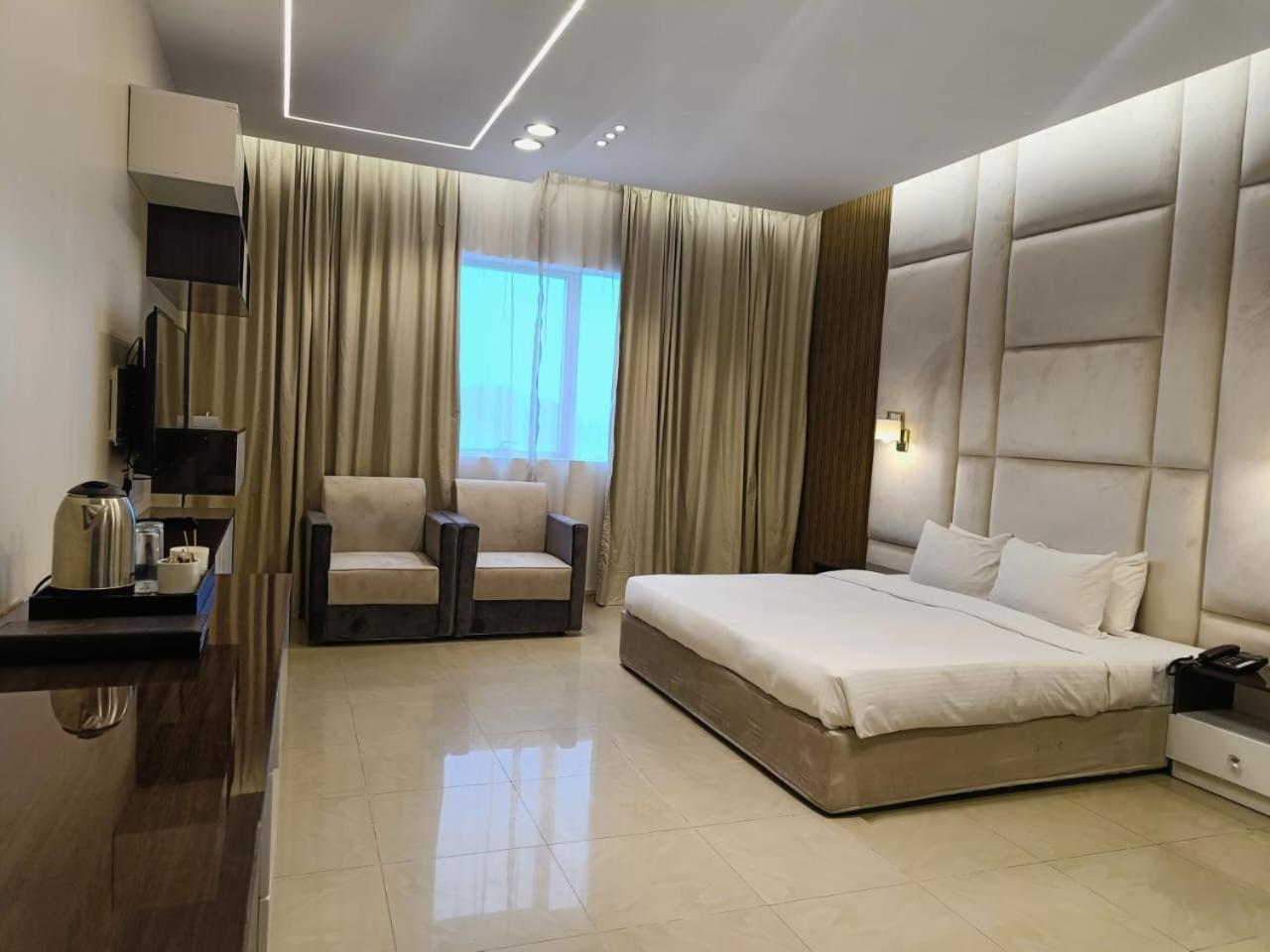 Clifton International Hotel Эль-Фуджайра Экстерьер фото