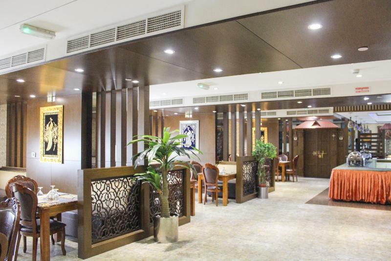 Clifton International Hotel Эль-Фуджайра Экстерьер фото
