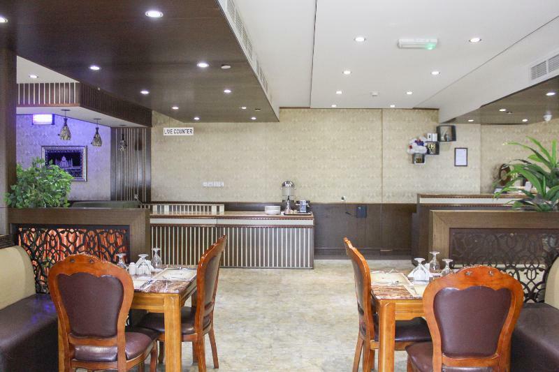 Clifton International Hotel Эль-Фуджайра Экстерьер фото